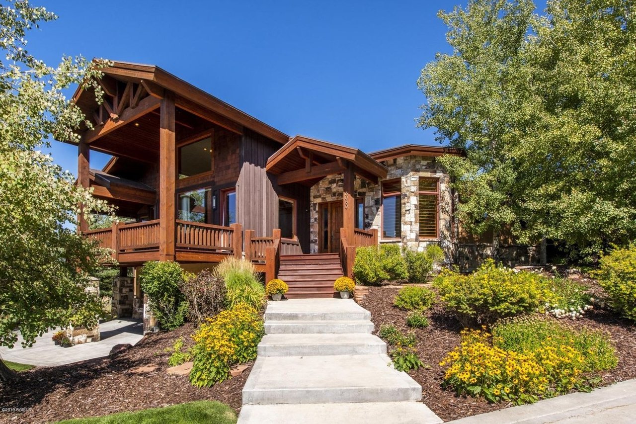 6060 MOUNTAIN RANCH DR