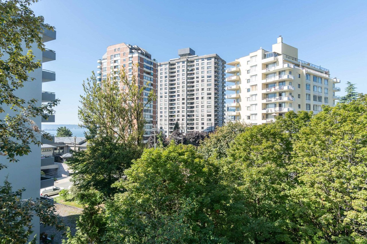 603-1930 Marine Dr