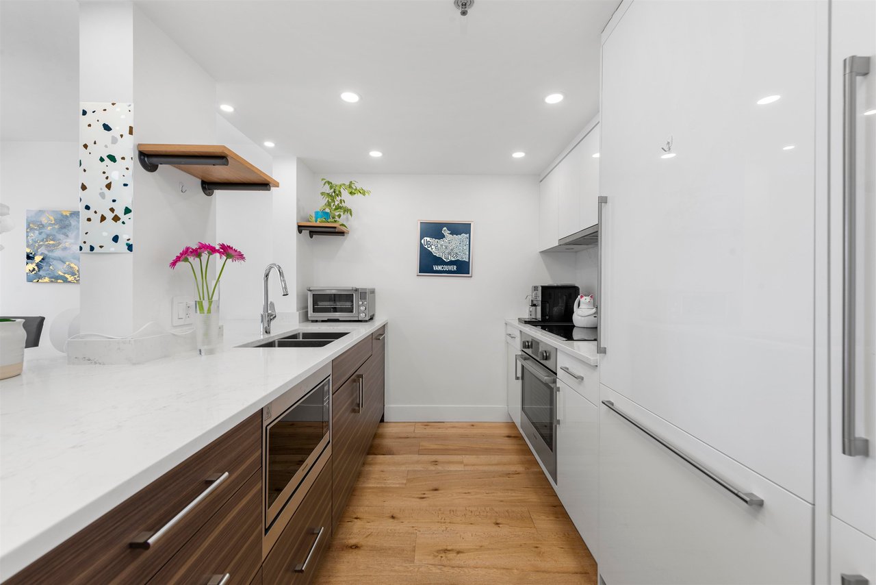 903-238 Alvin Narod Mews