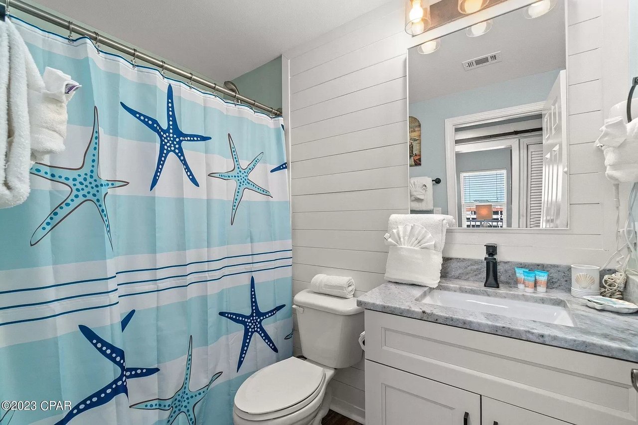 9902 S Thomas Drive Unit 1028