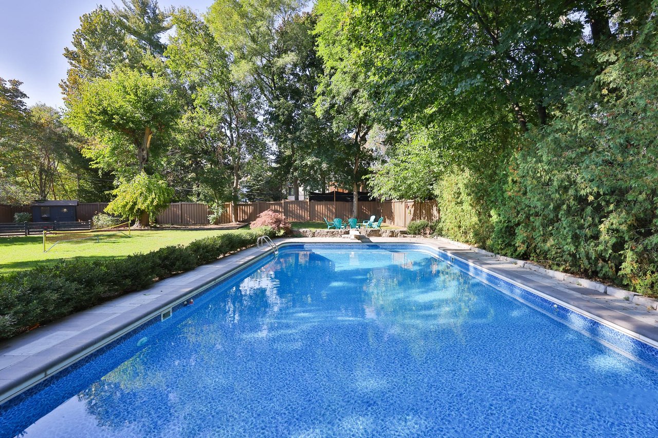 2015 Elmhurst Avenue, Oakville
