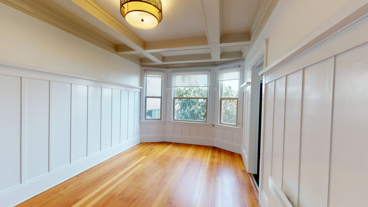 1030 Sacramento Street- 3Bd/1Ba Nob Hill Flat