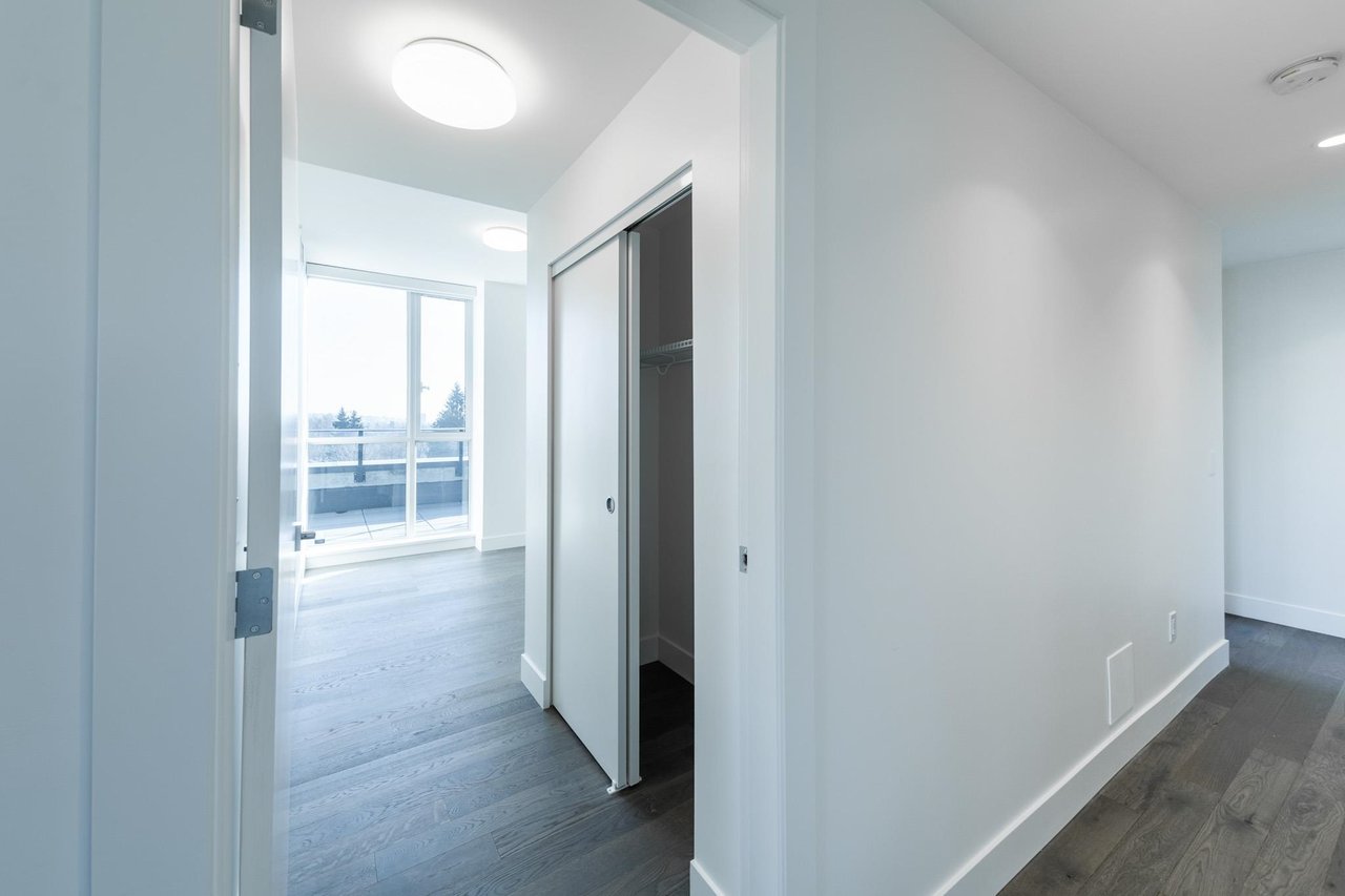 501-7777 Cambie St