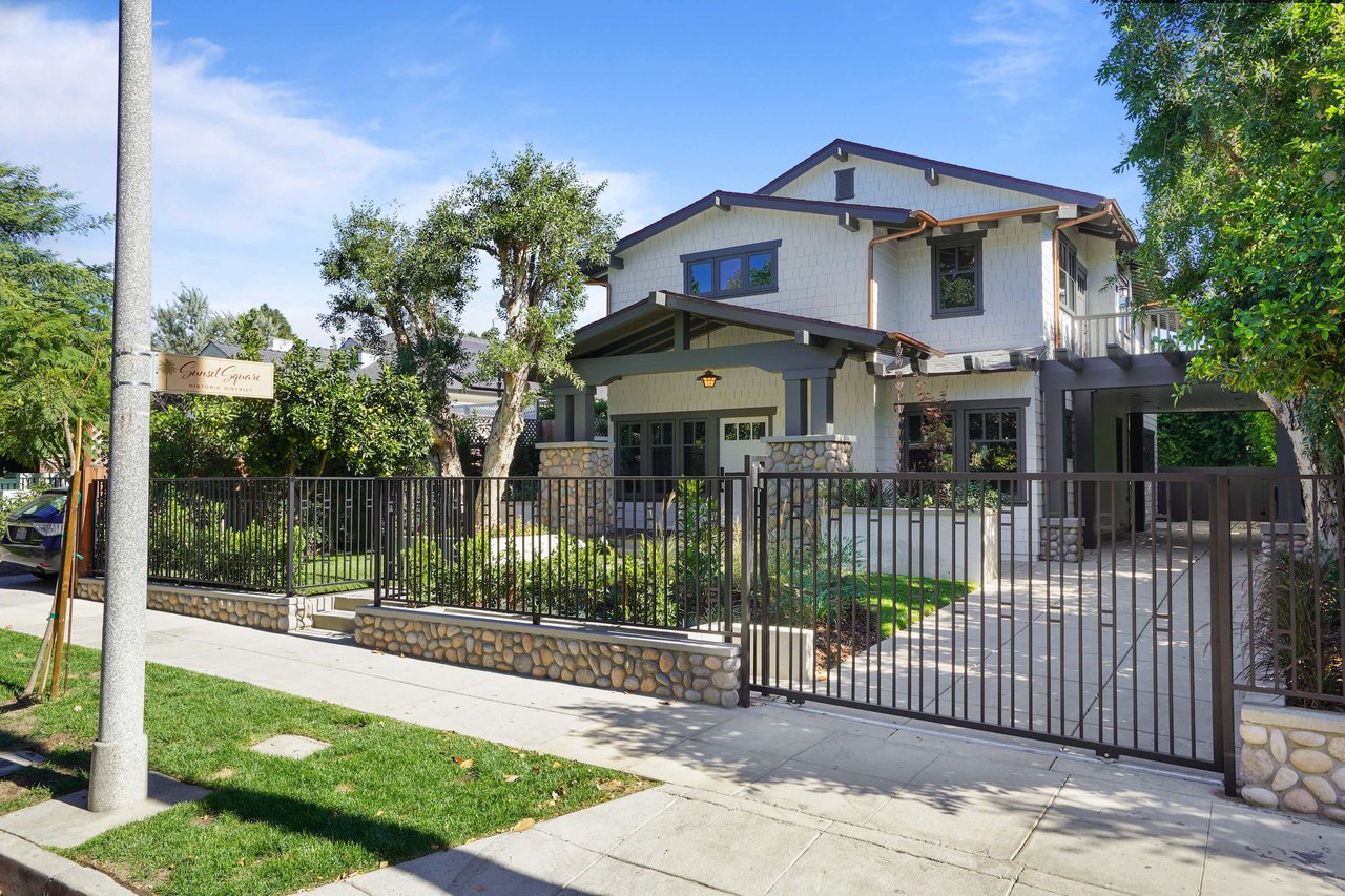 1520 N Sierra Bonita Ave, Sunset Square