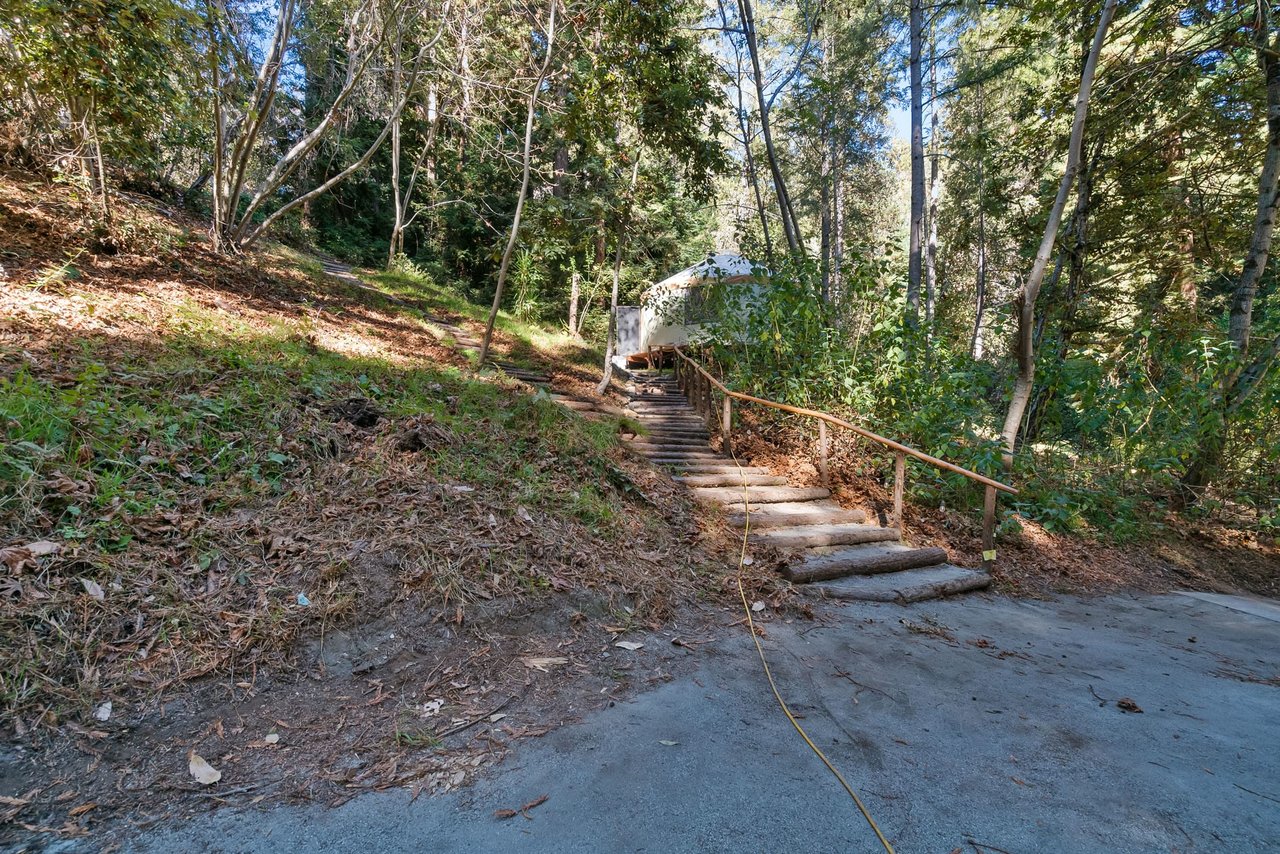 6121 Fern Flat Road