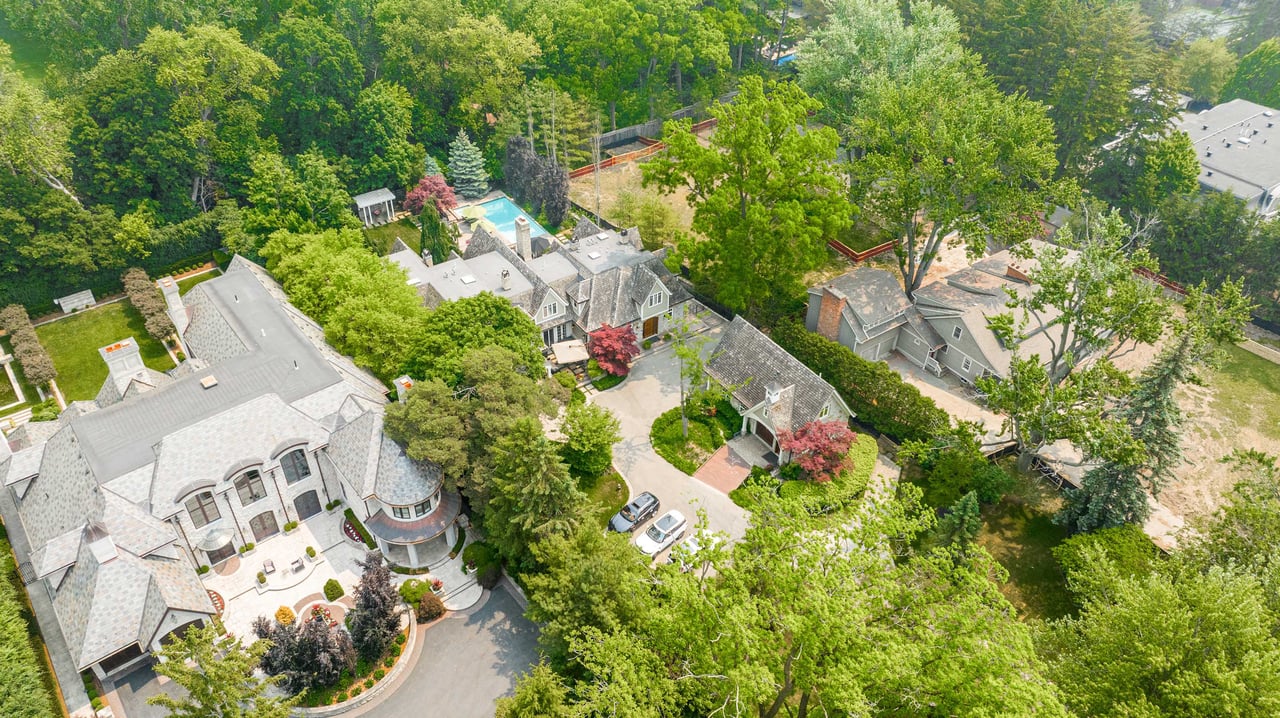 Ranch Inspired Estate in Oakville 