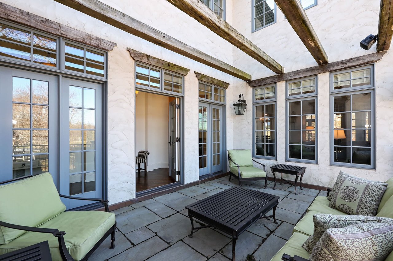 Brilliantly Designed Luxury Estate