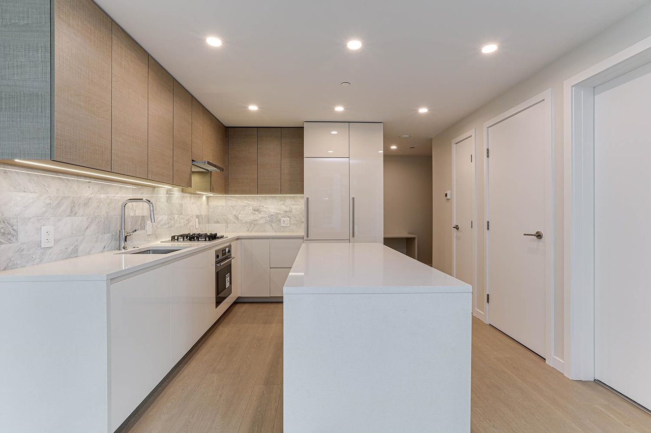 1312-2108 Gilmore Ave
