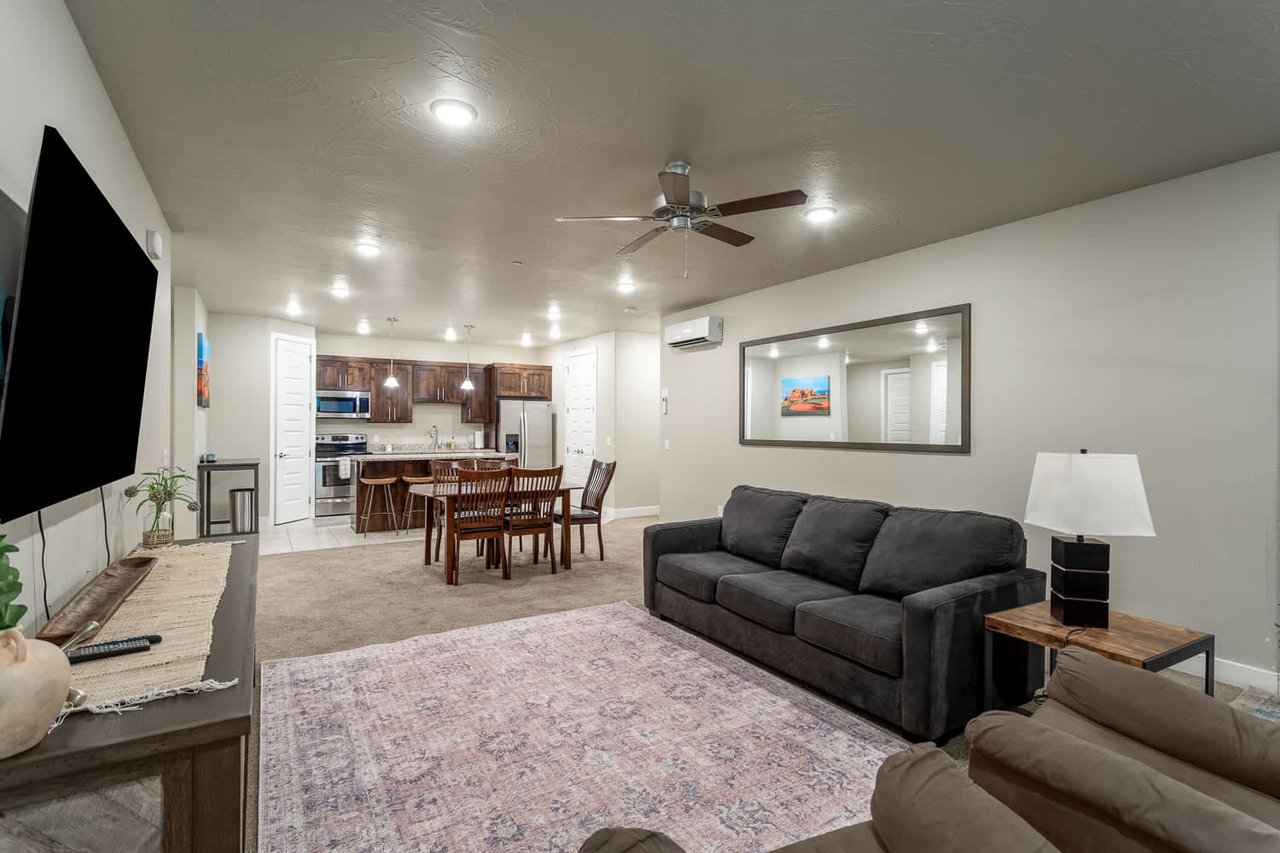 5228 N Villas Dr #4-102
