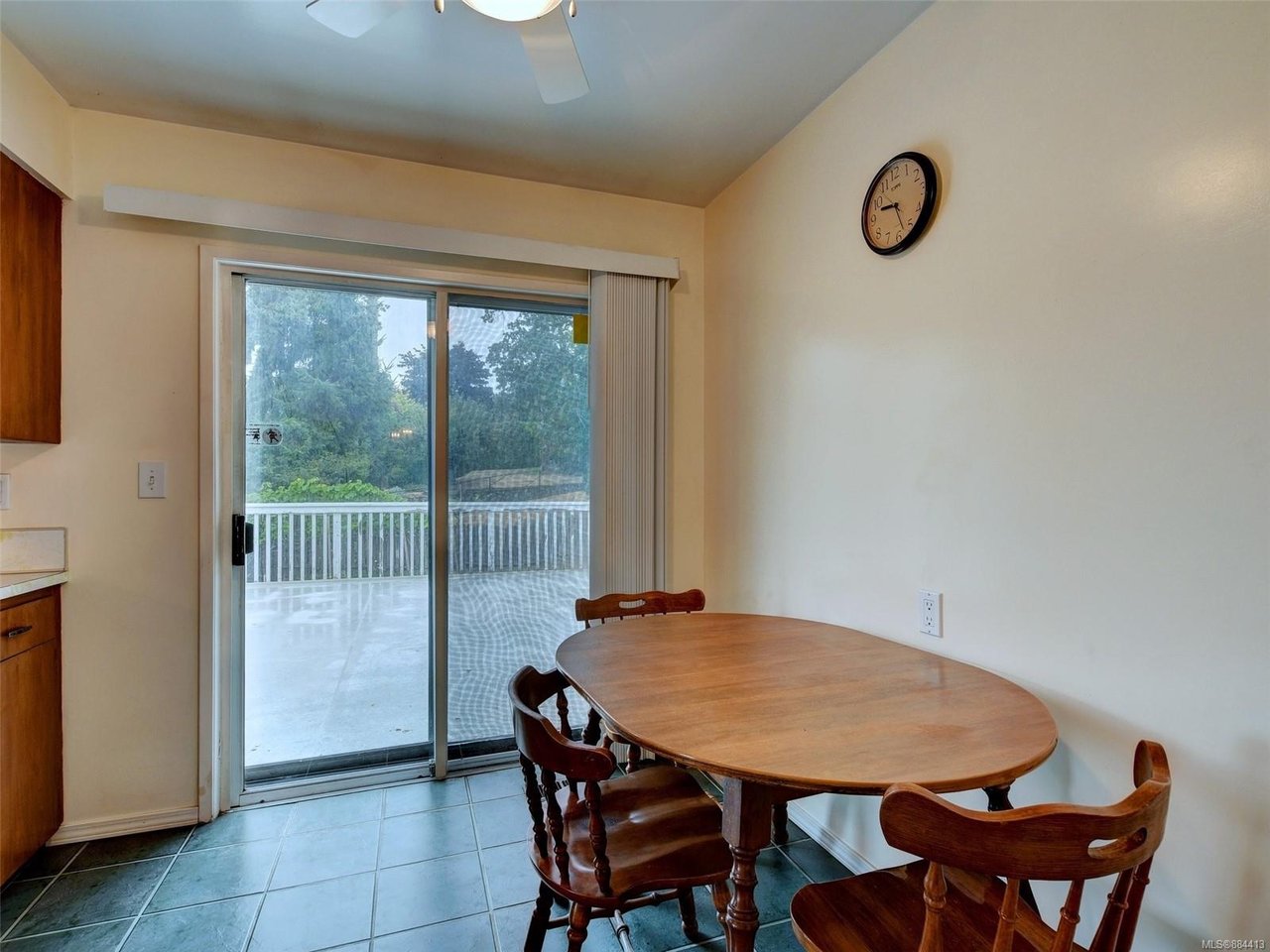 4253 Thornhill Cres