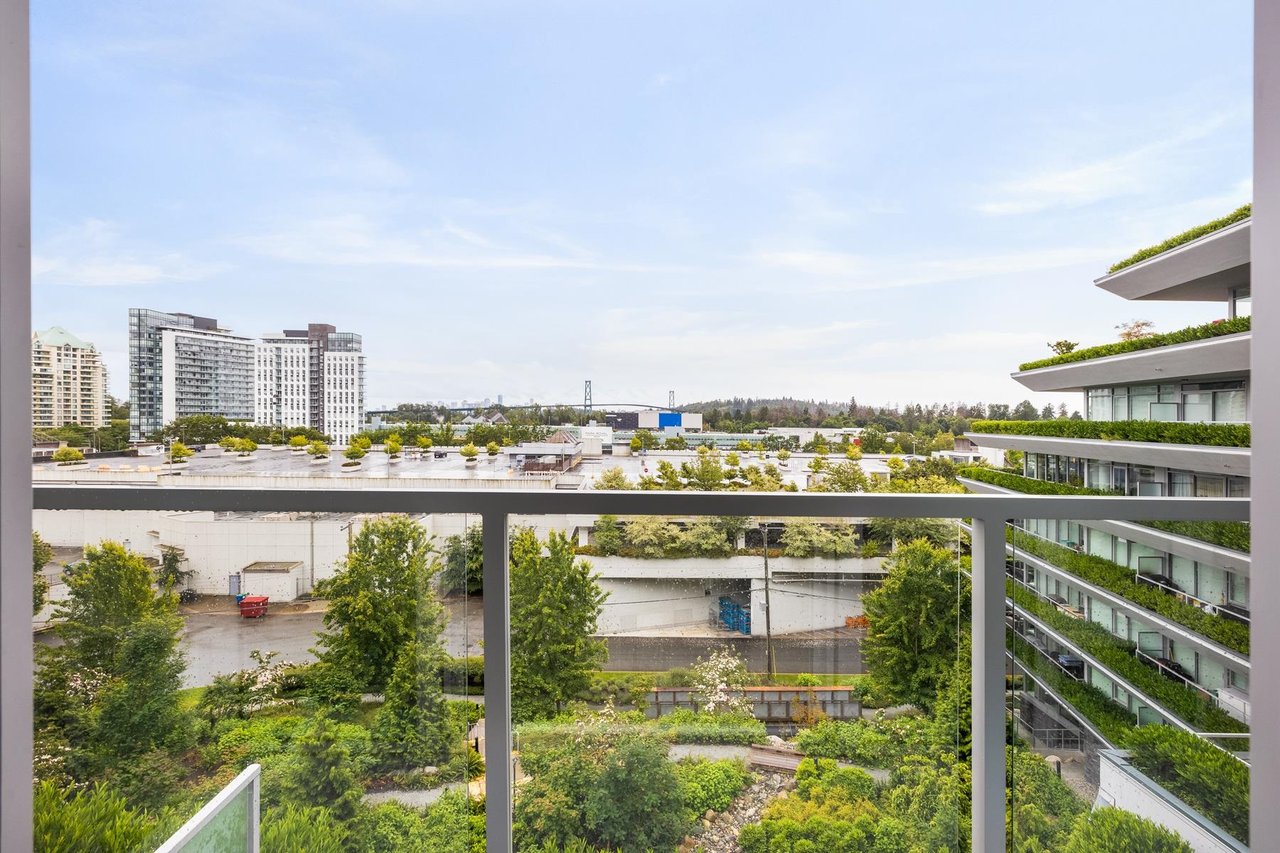 774 Arthur Erickson Pl