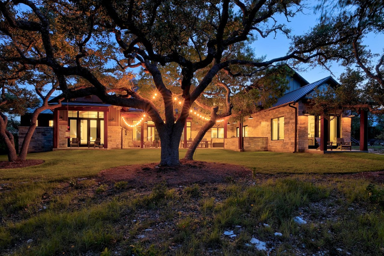 Luxury estate in Dripping Springs near Camp Lucy