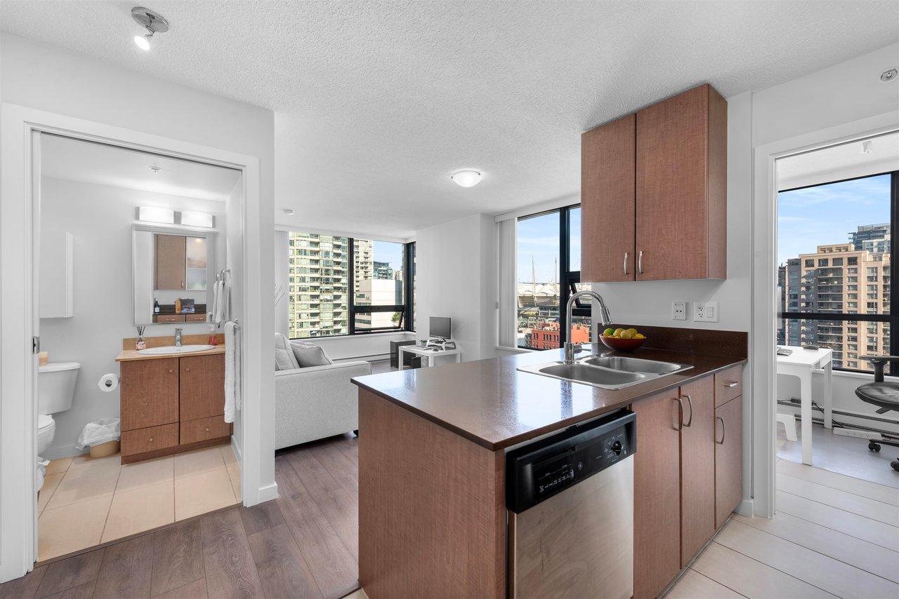 1505-977 Mainland Street, Vancouver
