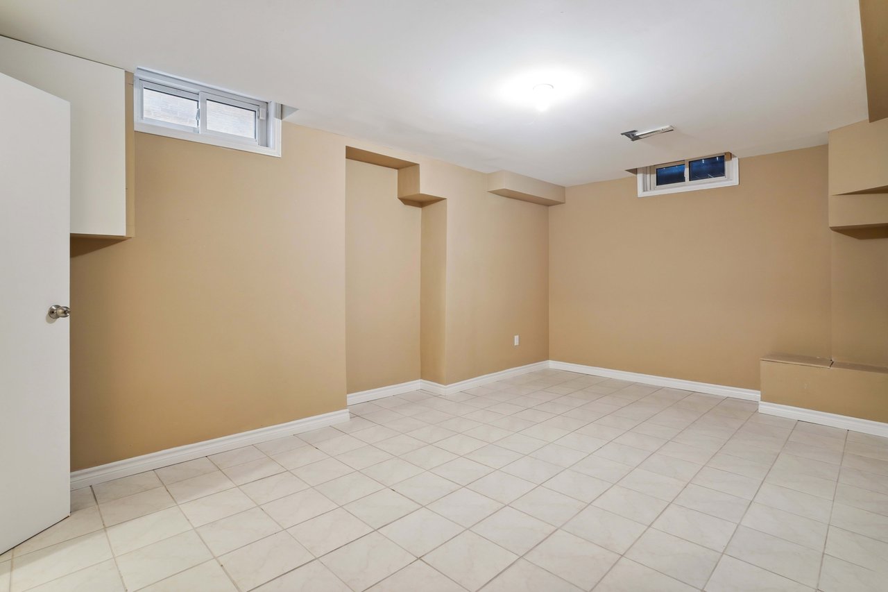 Fully renovated 4 bedroom in great location!