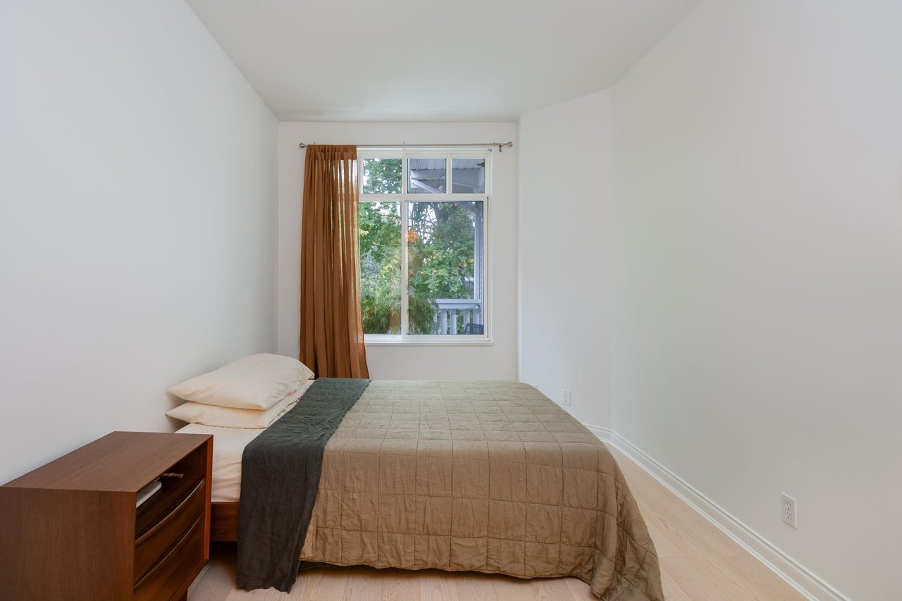 301-1675 W 10th Ave