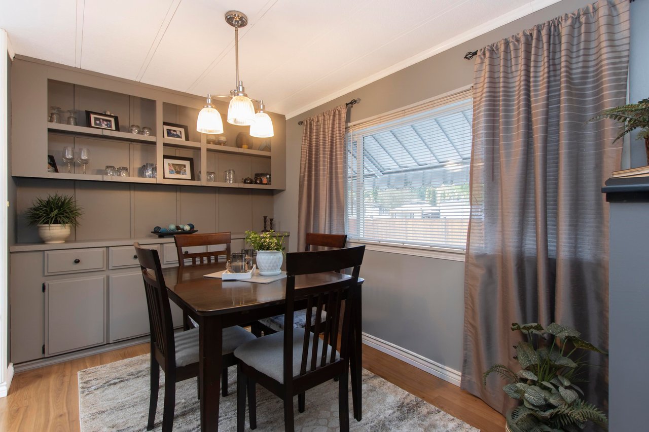 73-1830 Mamquam Rd