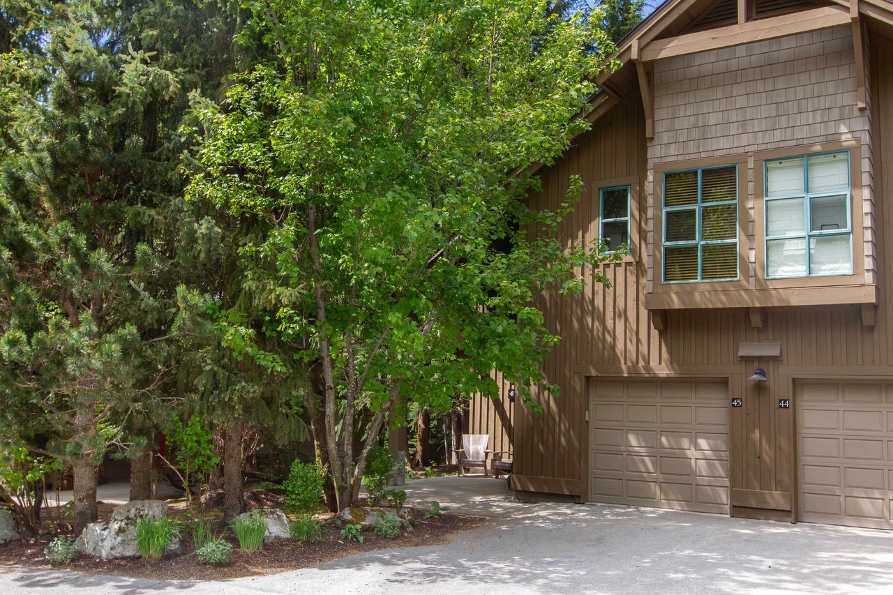 45D-4652 Blackcomb Wy