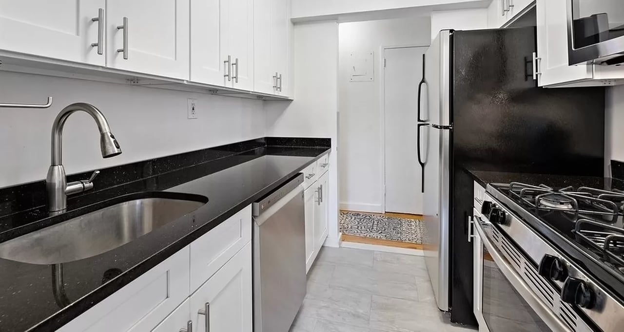 2736 Independence Avenue #2F