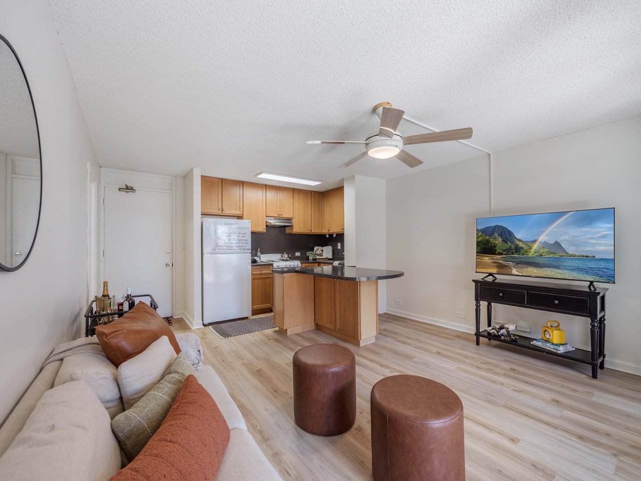 UH Manoa Condo