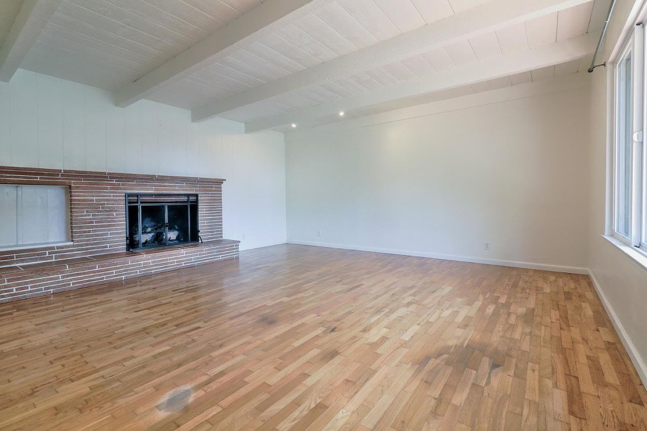 2887 Oak Knoll Rd