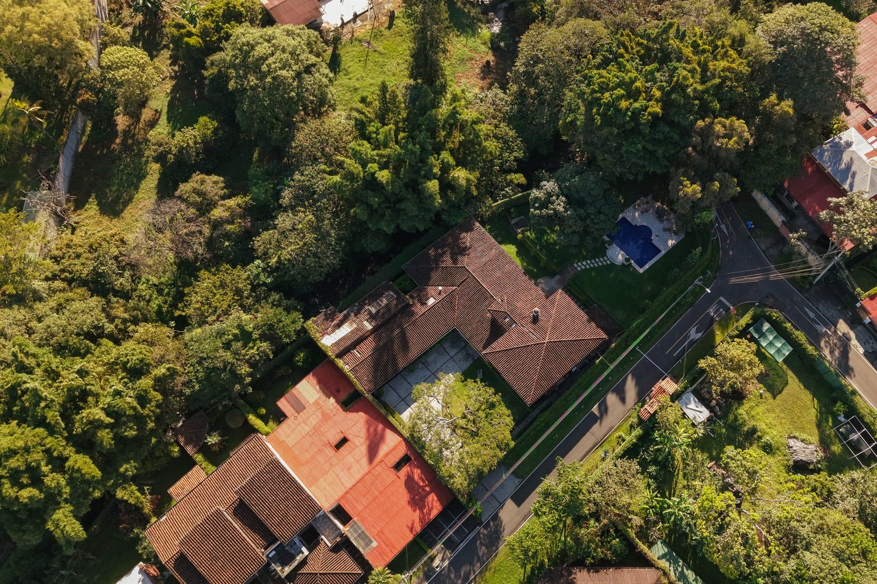 European Estate Pool Villa, Escazu, San Jose