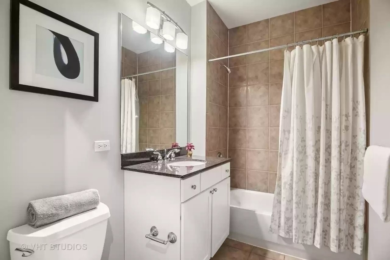 720 N Larrabee St, #1413
