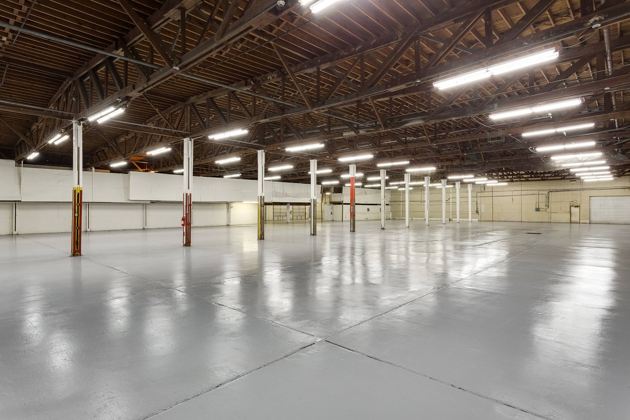 Mid-Valley 2 Building Warehouse/Distribution Center