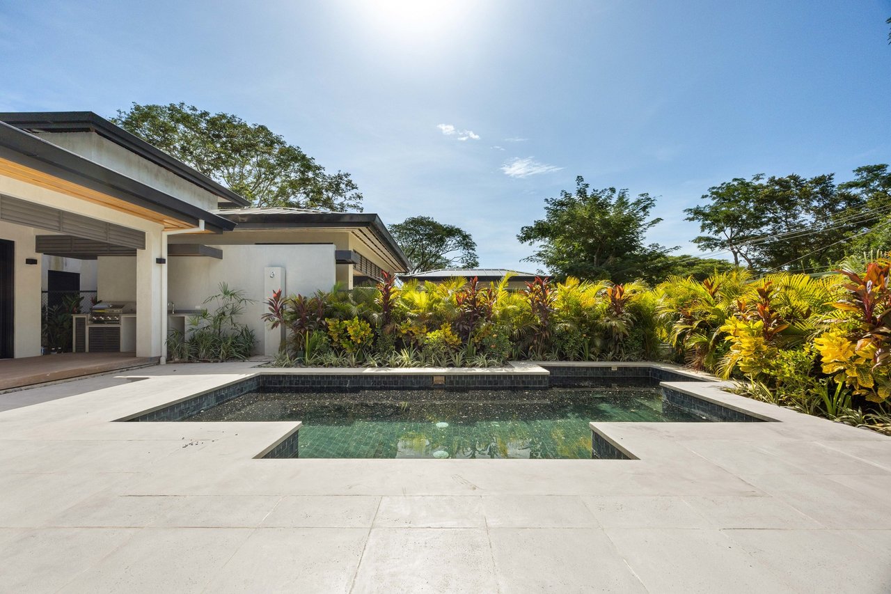Tropical Eco Community Home, Tamarindo, Guanacaste