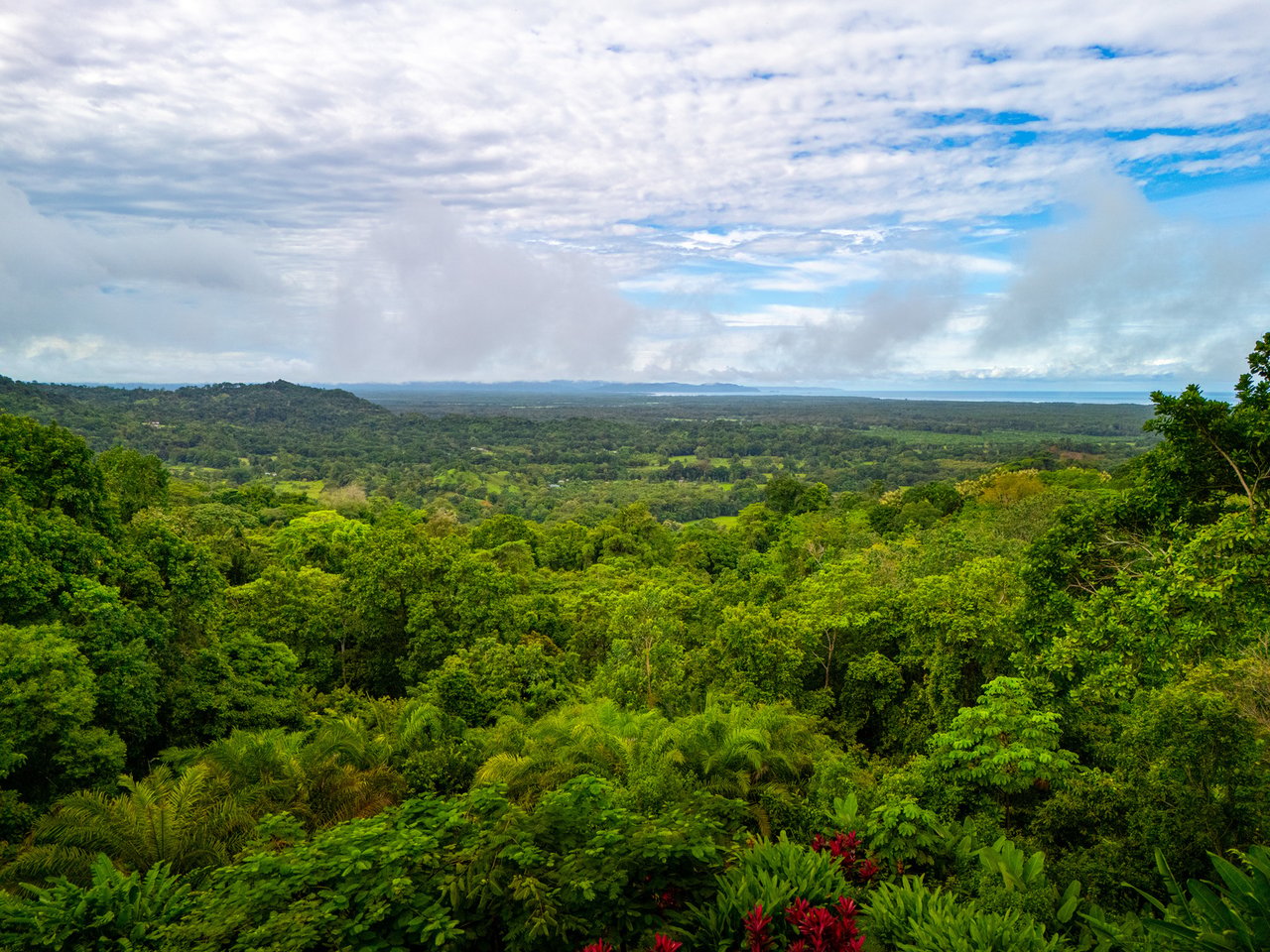 Modern Oceanview Infinity Pool Estate, Ojochal, Puntarenas