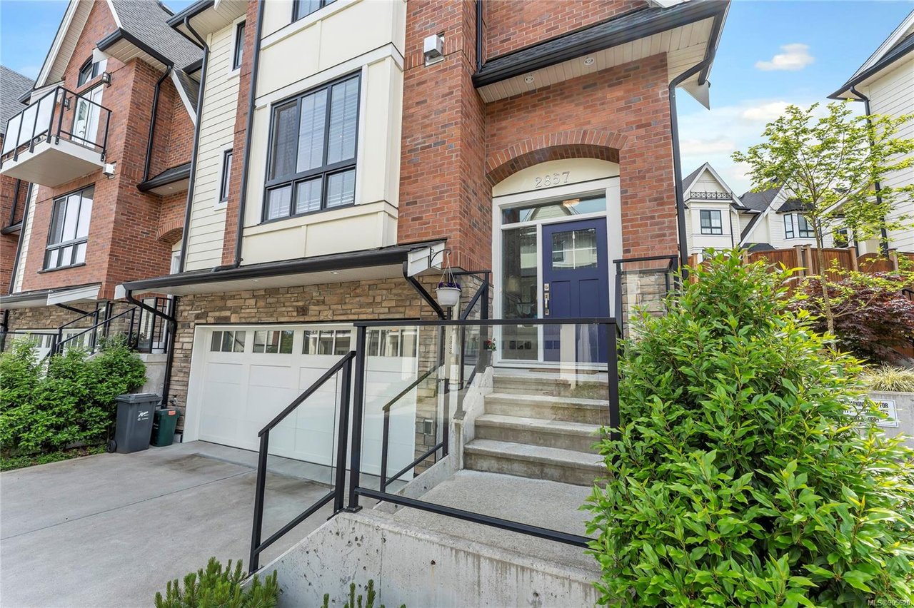 2857 Turnstyle Cres