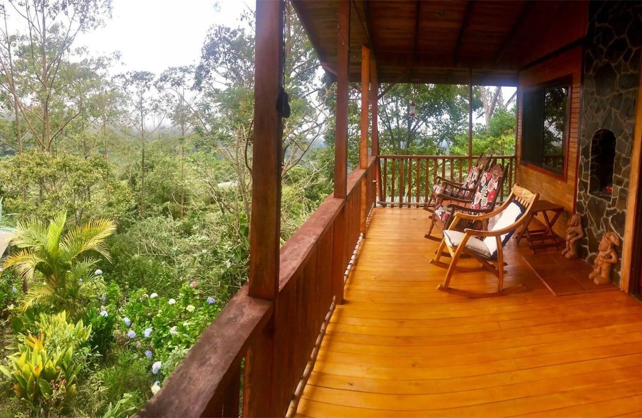 Mountain Retreat with Guest Cabin, Perez Zeledon, San Jose