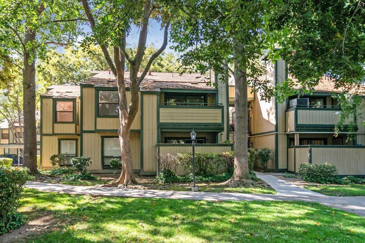 650 Del Verde Circle Unit 6