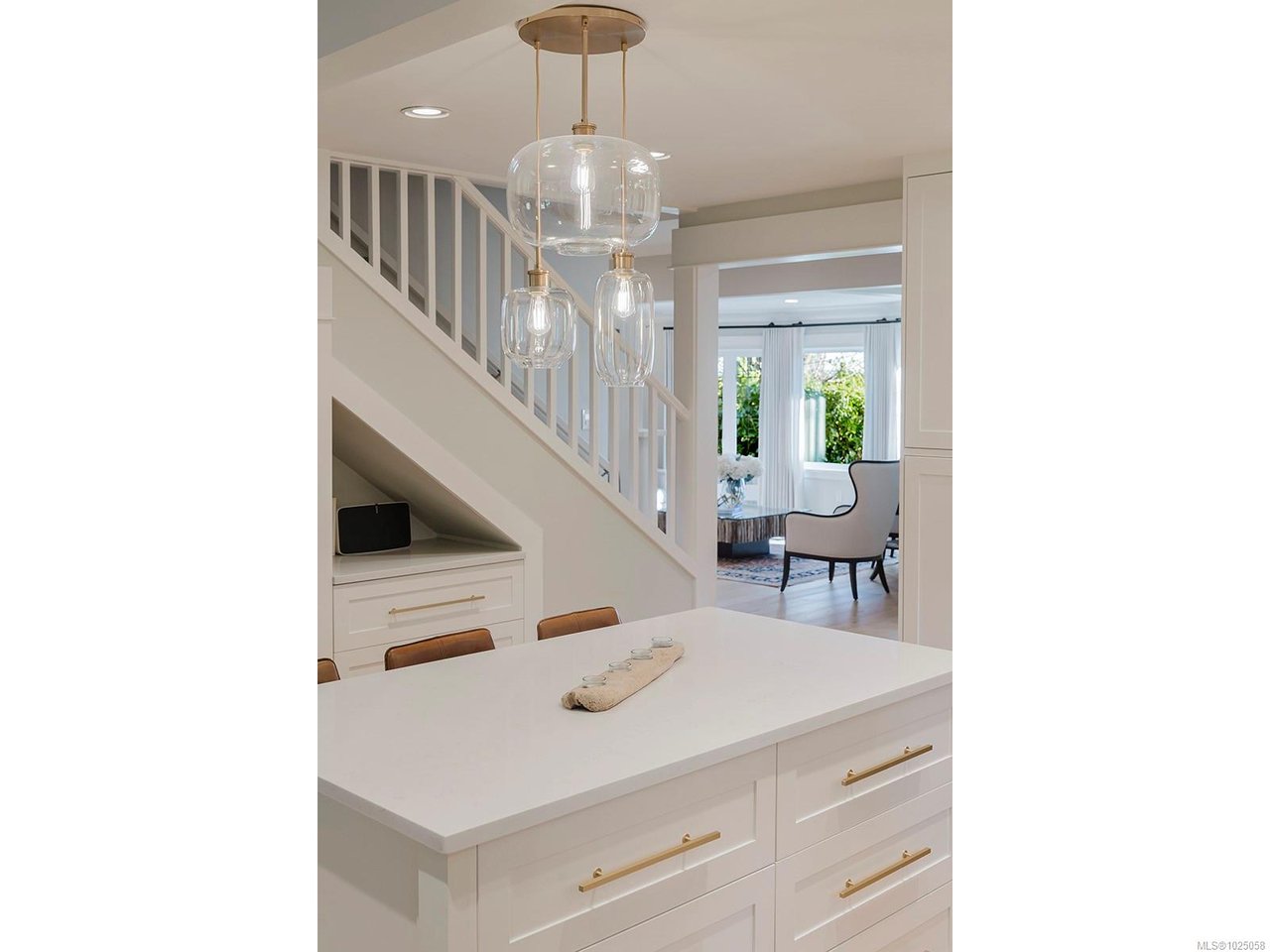 2350 Nottingham Rd, Oak Bay