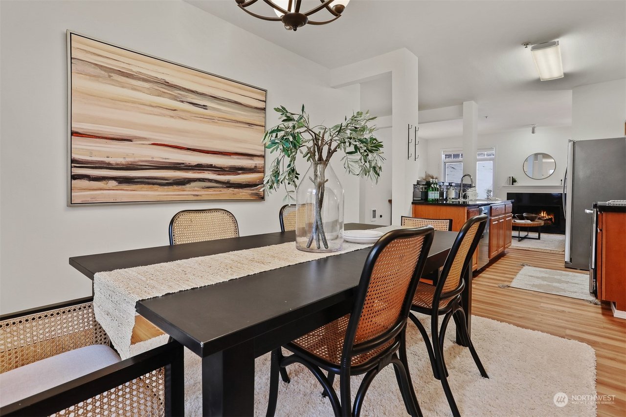 B102-14816 W 29th Ave