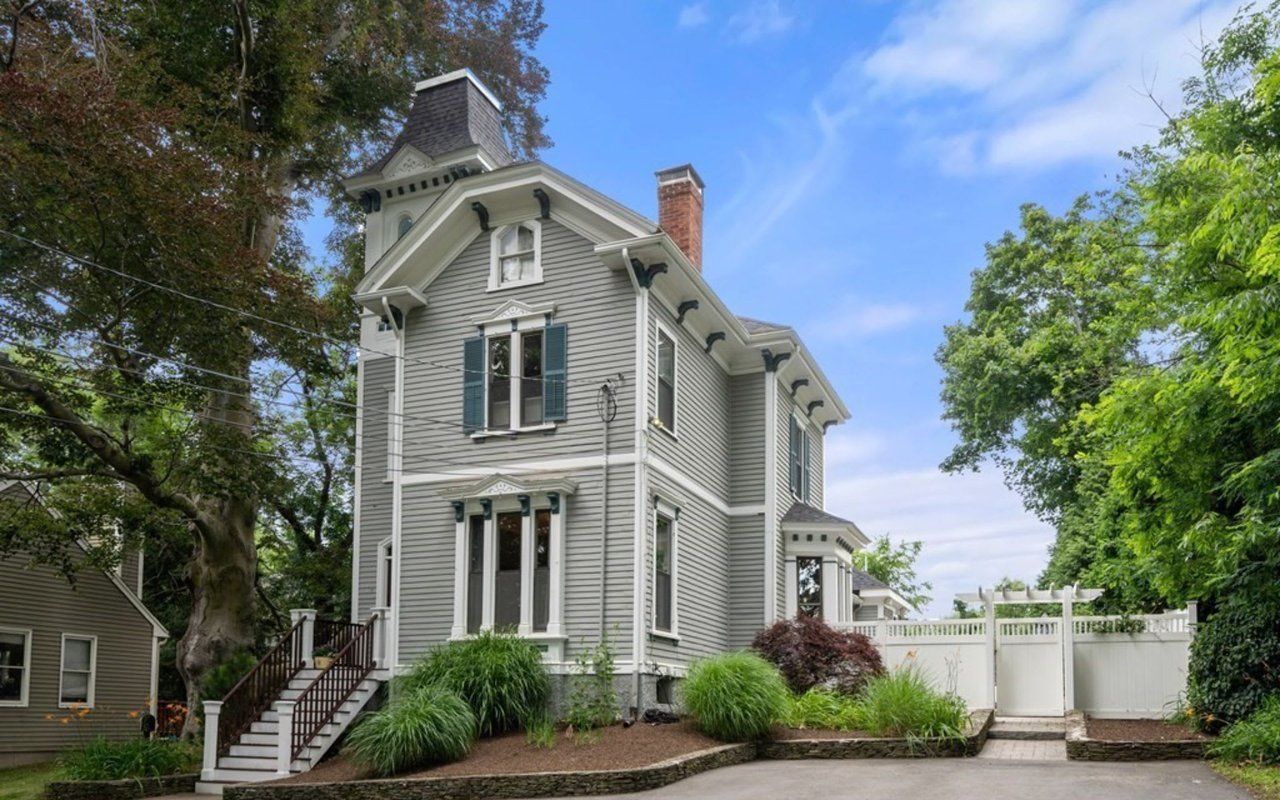 230 Winchester St
