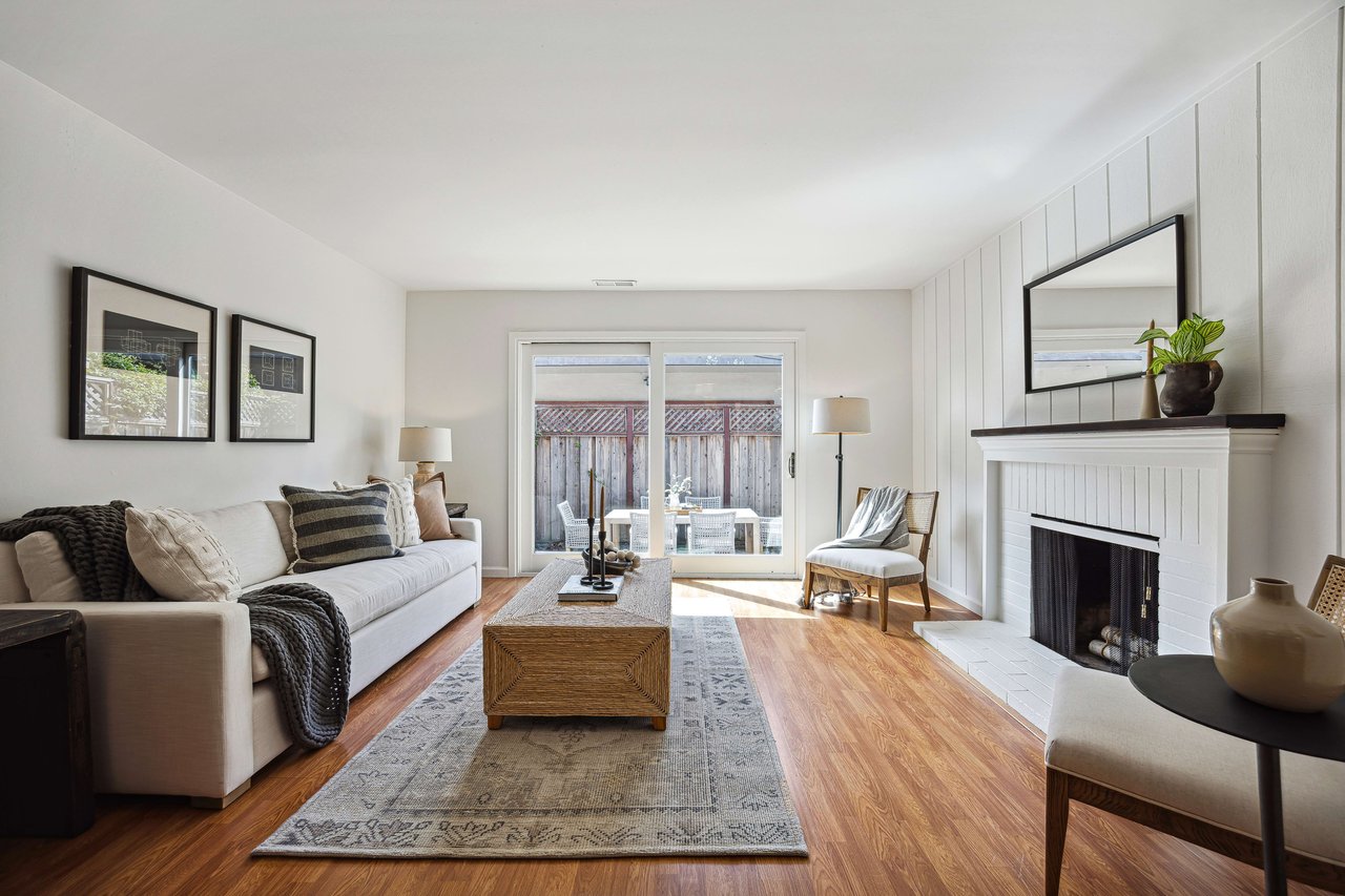 Sunny Townhome in Corte Madera