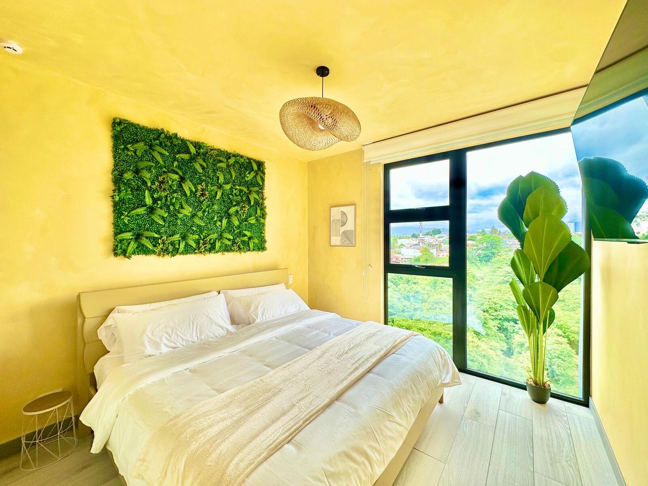Furnished Urban Studio Condo, Sabana and Rohrmoser, San Jose