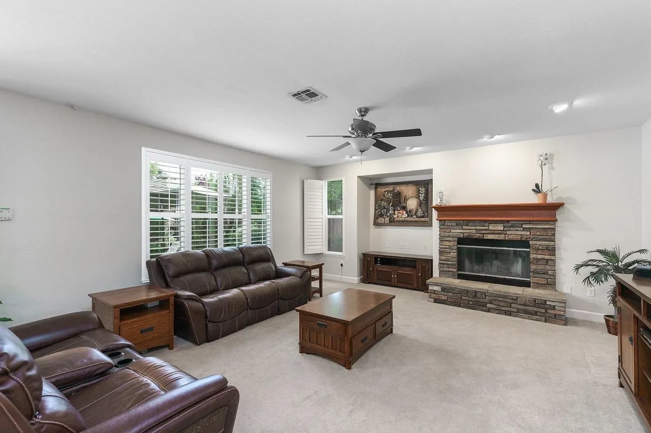 2652 Aberdeen Lane