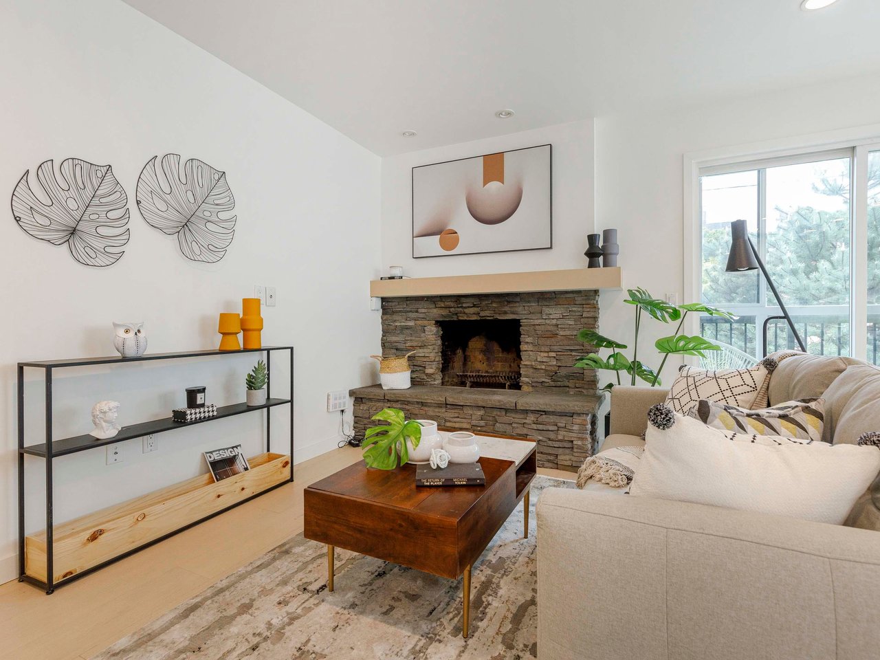 204-2770 Burrard St