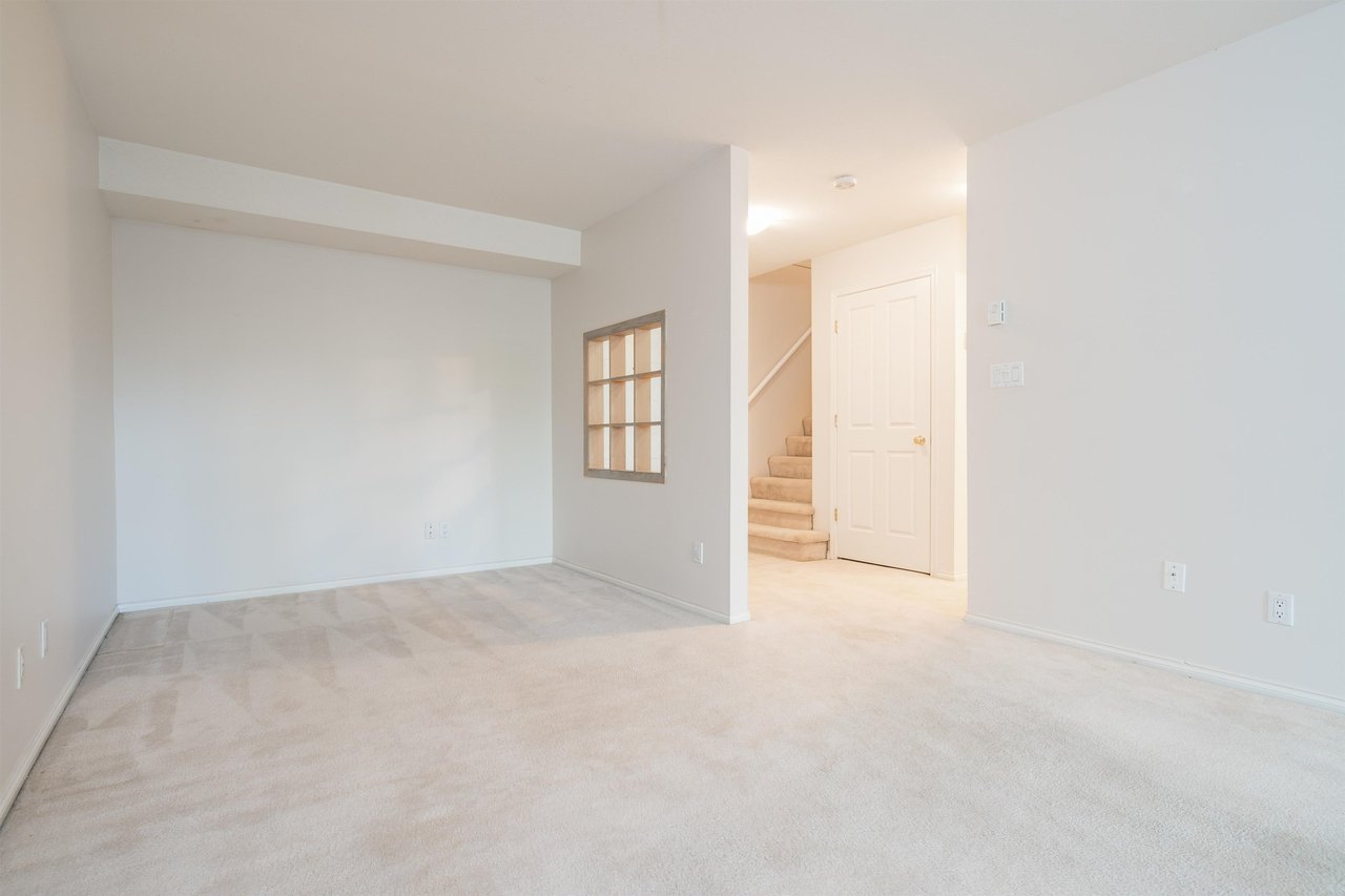10-9977 138 St