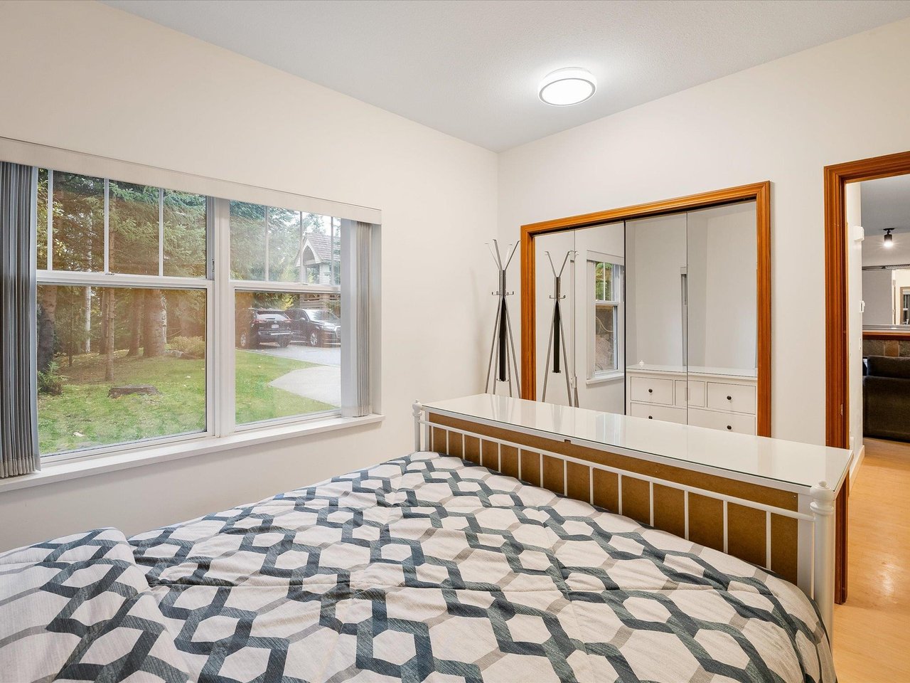 201-3300 Ptarmigan Pl