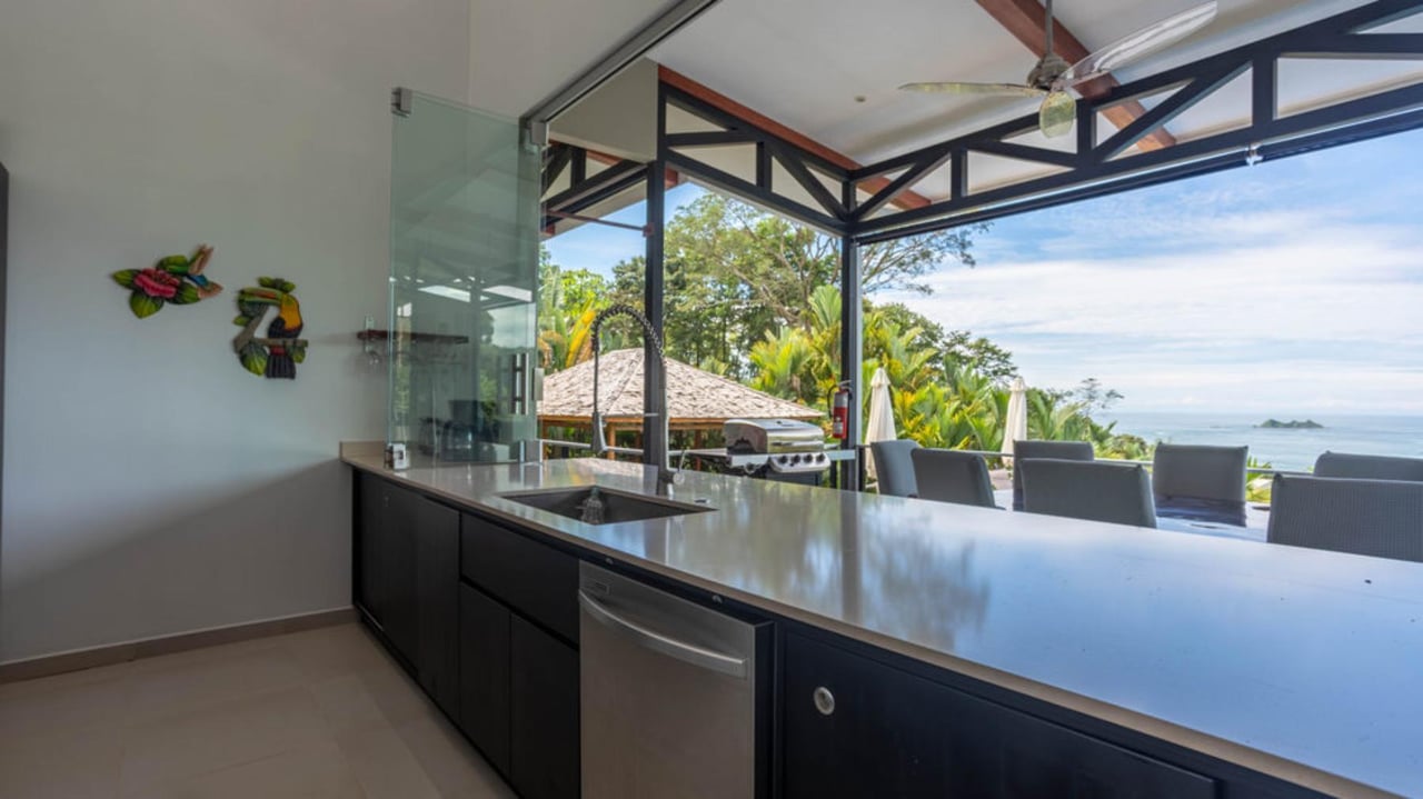 Balinese Luxury Yoga Villa, Uvita, Puntarenas
