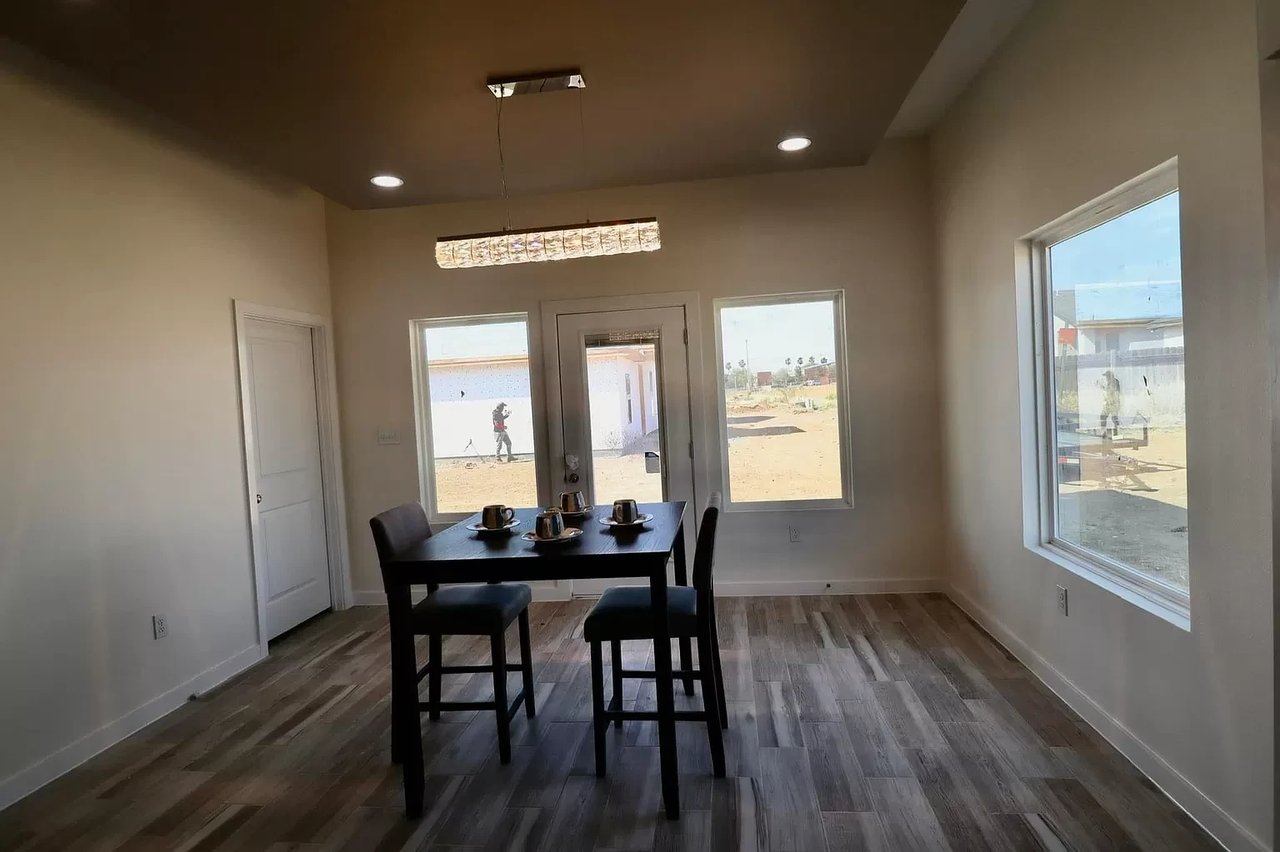 1612 Rene Solis Dr