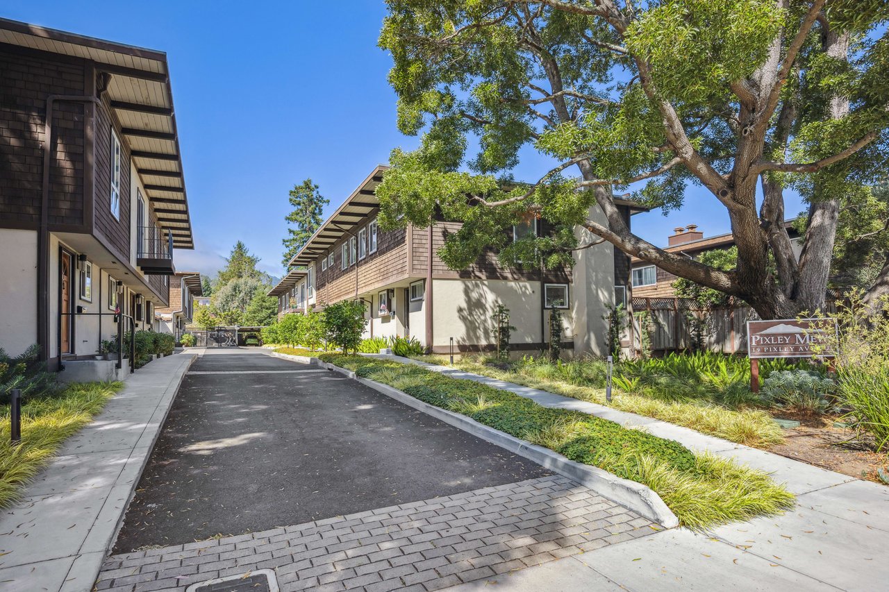 Sunny Townhome in Corte Madera