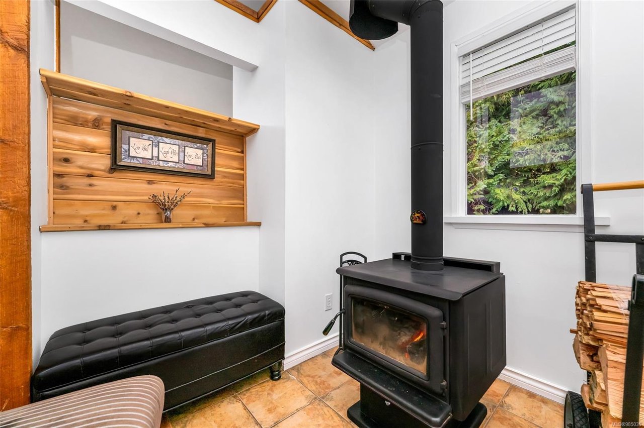 3398 Ridgeview Cres