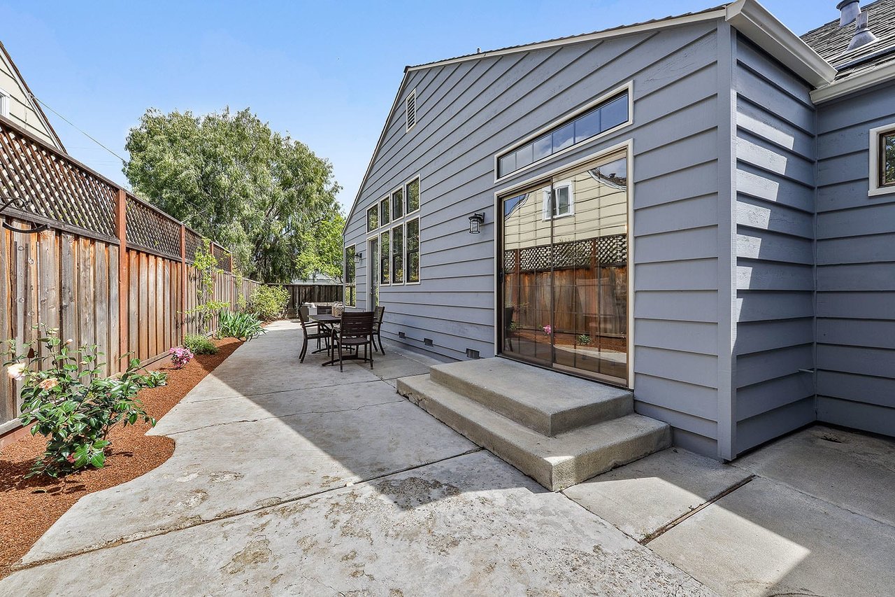 1734 Austin Ave