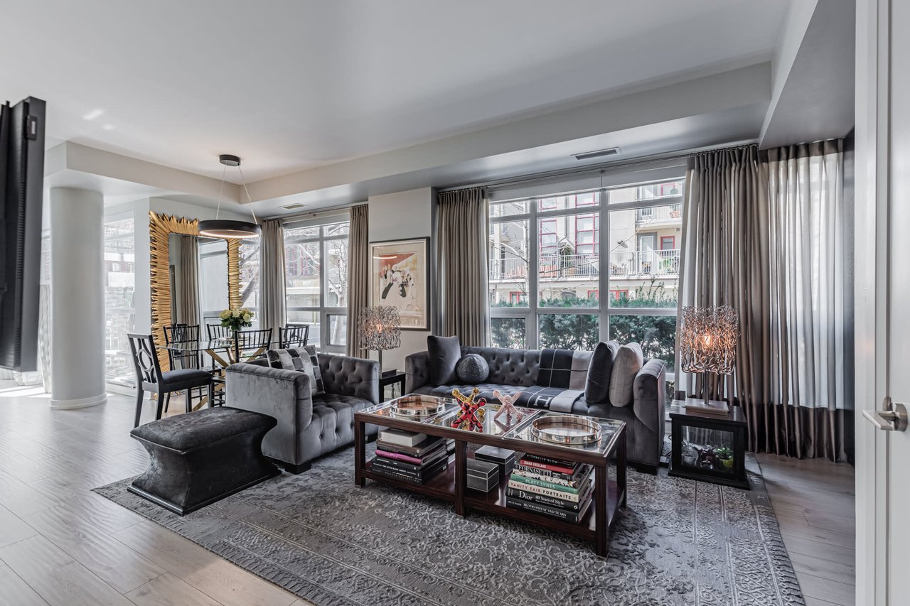 LUXURY URBAN TOWNHOME