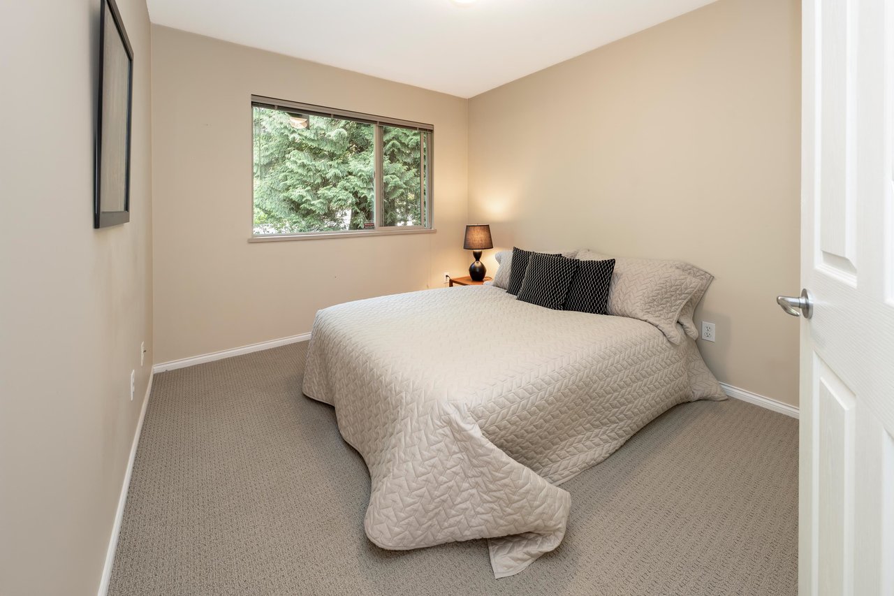 39-8701 16th Ave