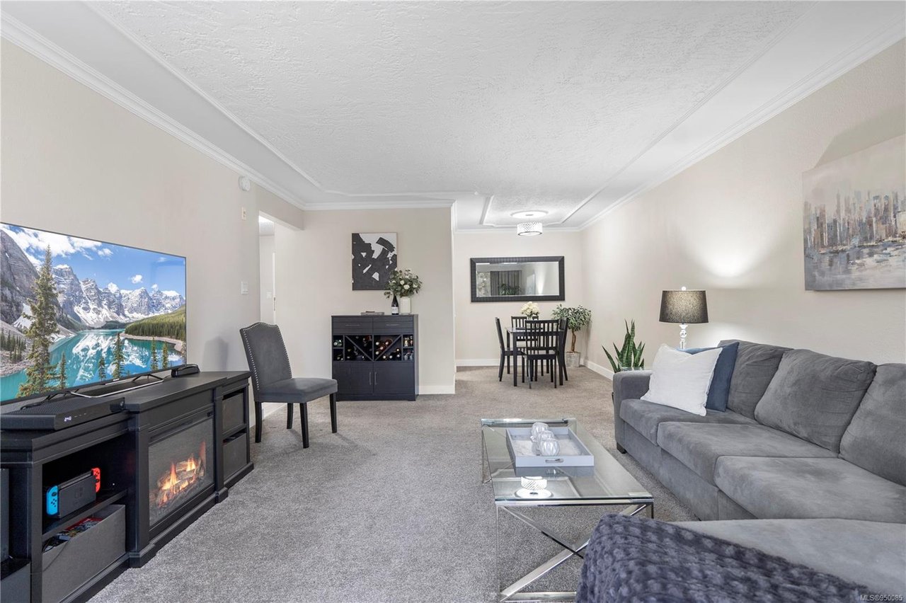 311-1025 Inverness Rd, Saanich