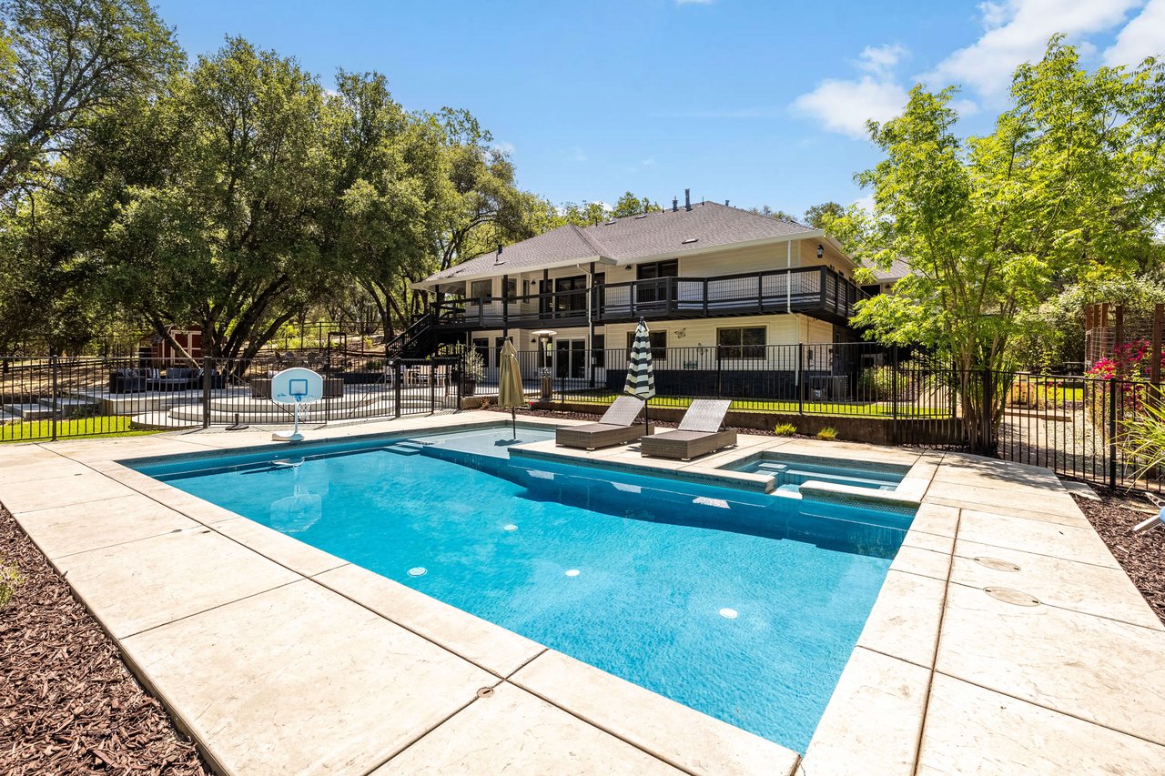 2880 Carlson Drive